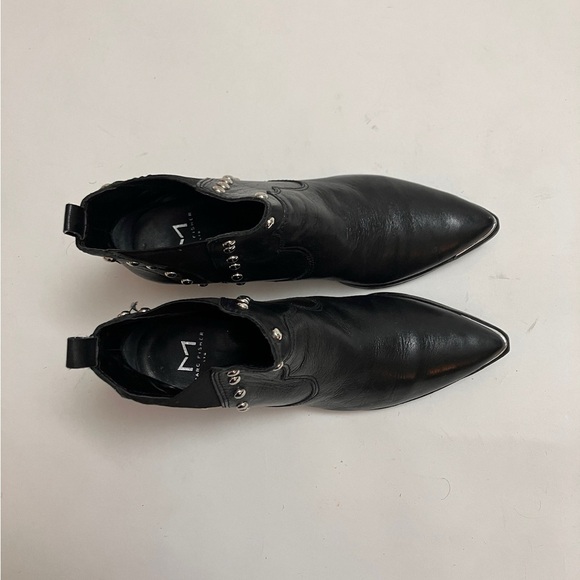 MARC FISHER “Yale” bootie with silver studs - Picture 2 of 7